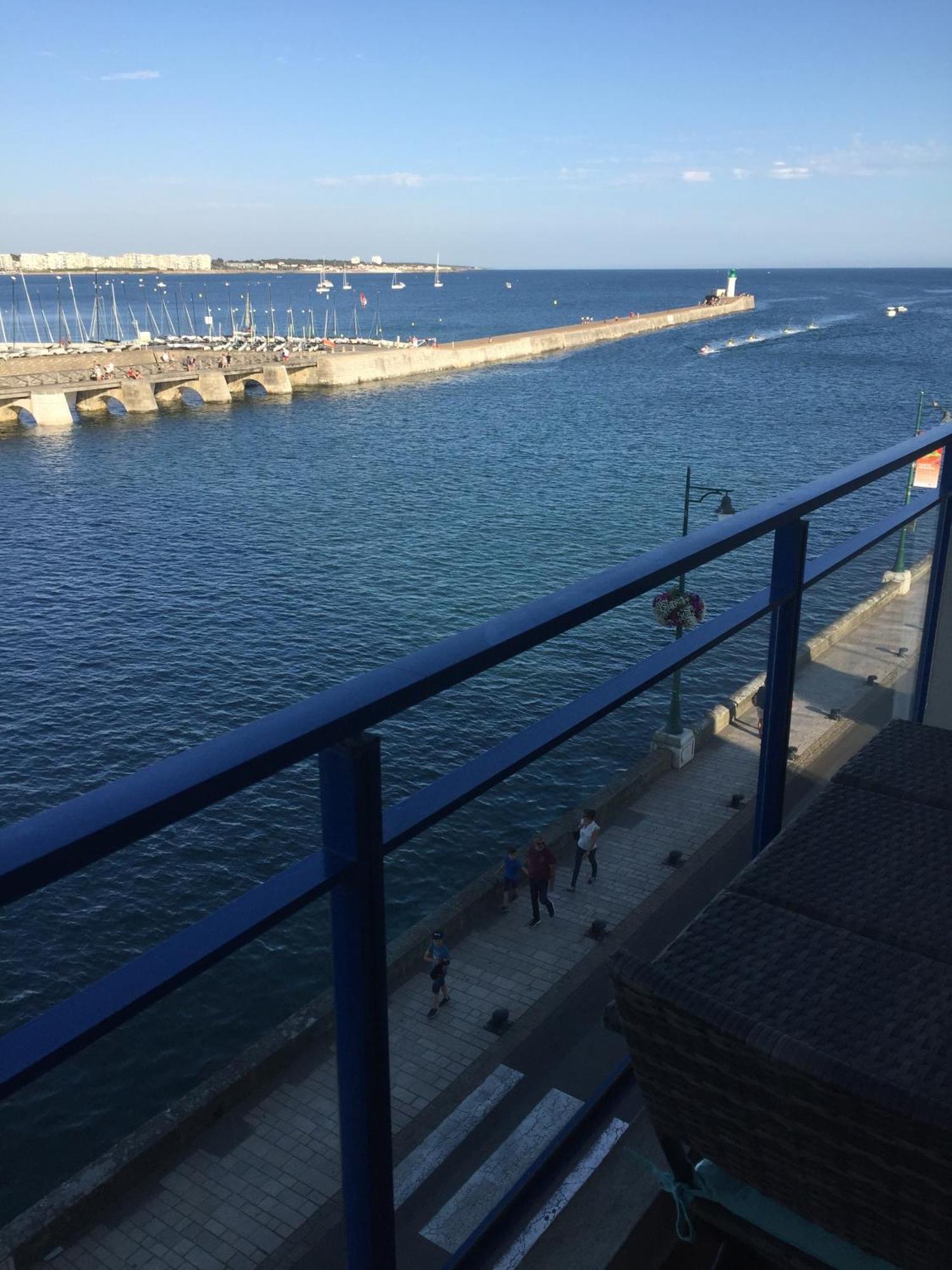 Le Vendee Globe Sous Votre Balcon Apartment La Chaume Екстериор снимка
